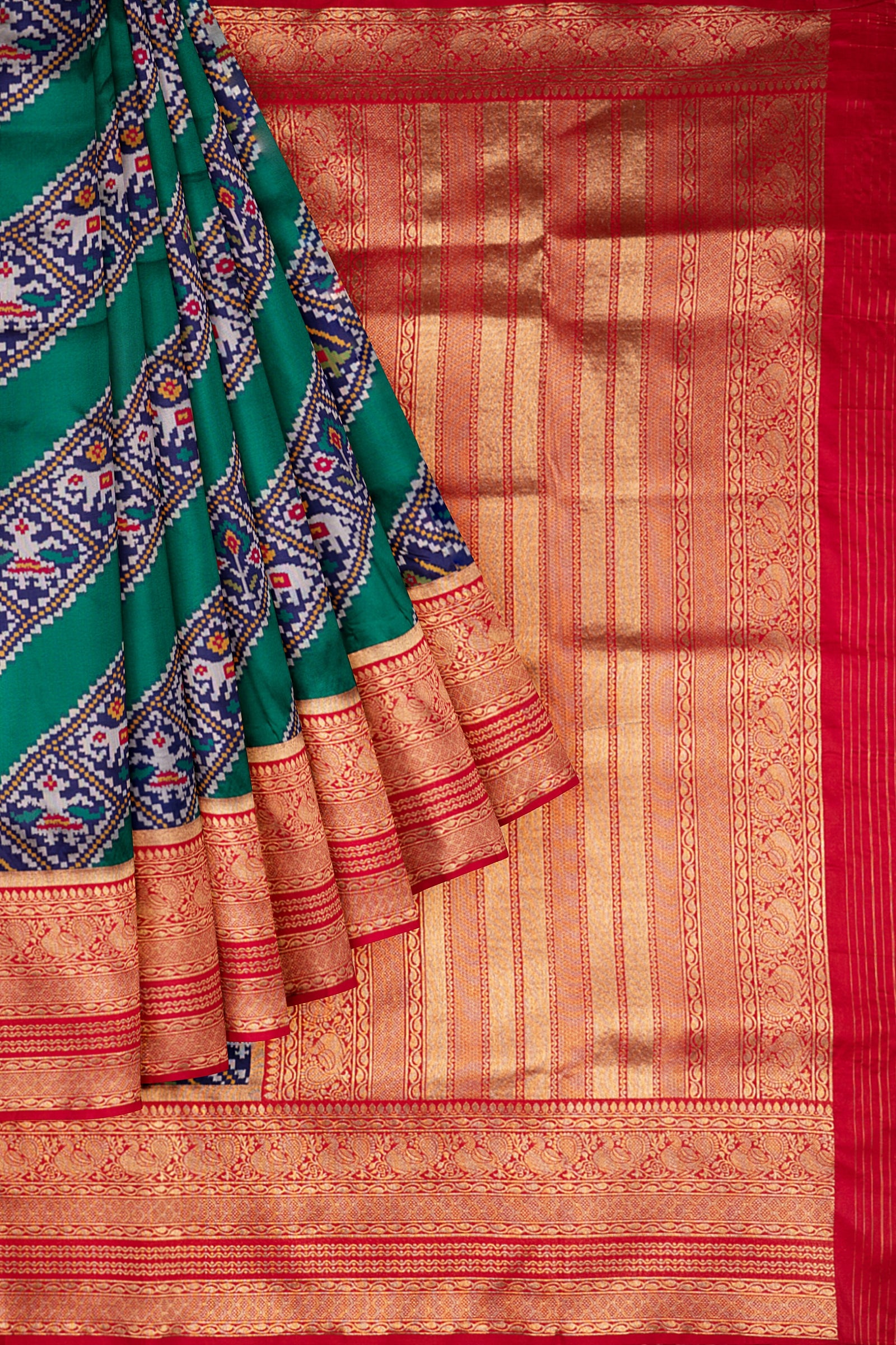 Green Woven Ikat Pochampally Saree F00881